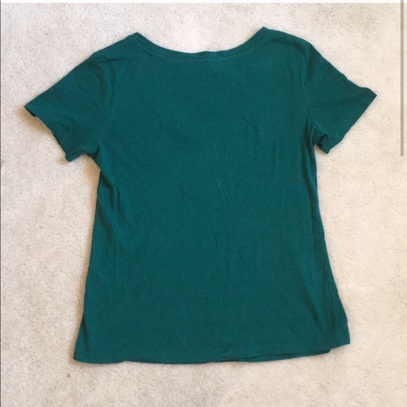 Green V-neck - Picture 2 of 4